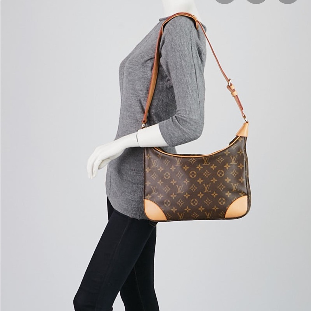 VINTAGE LOUIS VUITTON BOULOGNE HOBO BAG